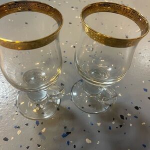 Elegant Gold Rimmed Glass Mugs